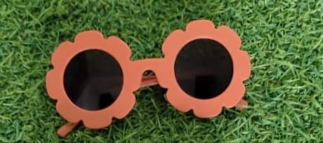 Flower Design Sunglass for Kids - Image 4