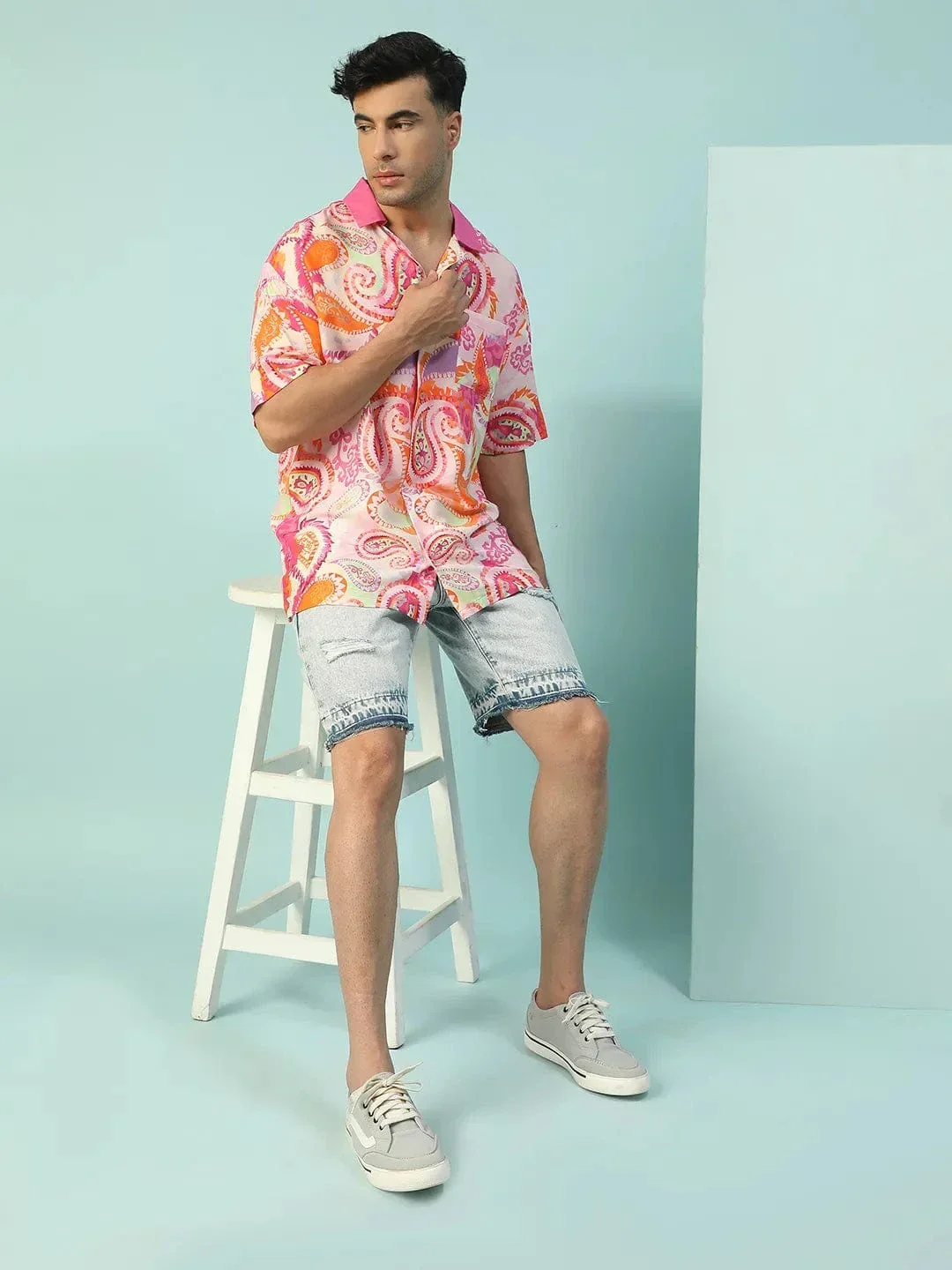 Fresh Paisley Print Multicolor Lapel Collar Short Sleeve Men Oversized Shirt - Image 8