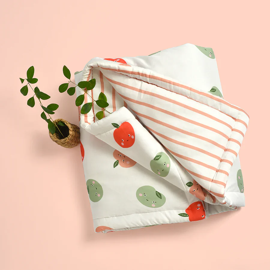 Fruits Greenish Cot Woven Comforter - Image 3