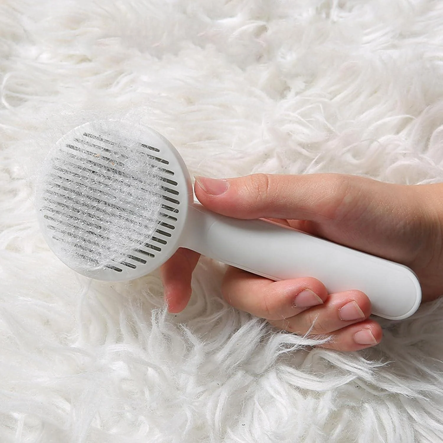 Frush: Furry Friend comb with Retractable Bristles - Image 7