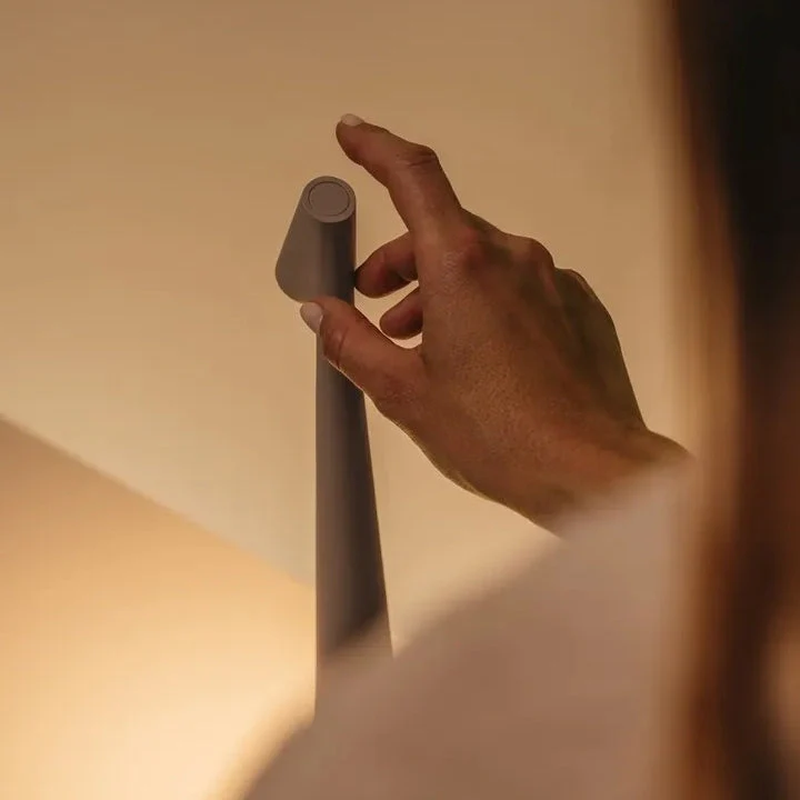 GeekSleek: Minimalist Wireless LED Table Lamp with Touch Control, Stepless Dimming & Rechargeable Design for Home & Office - Image 5