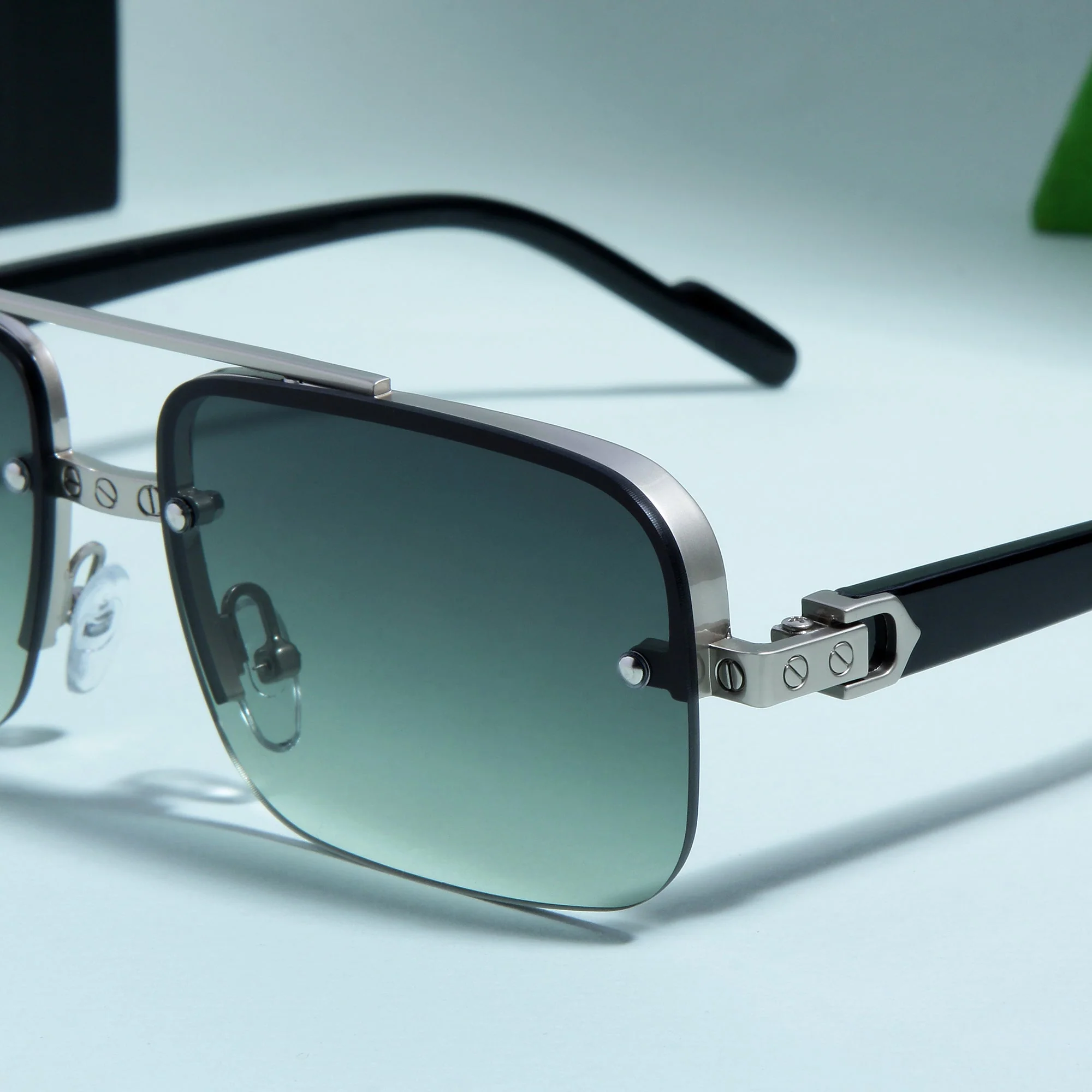 GG2317 Black and Green Gradient Rectangle Sunglasses - Image 19