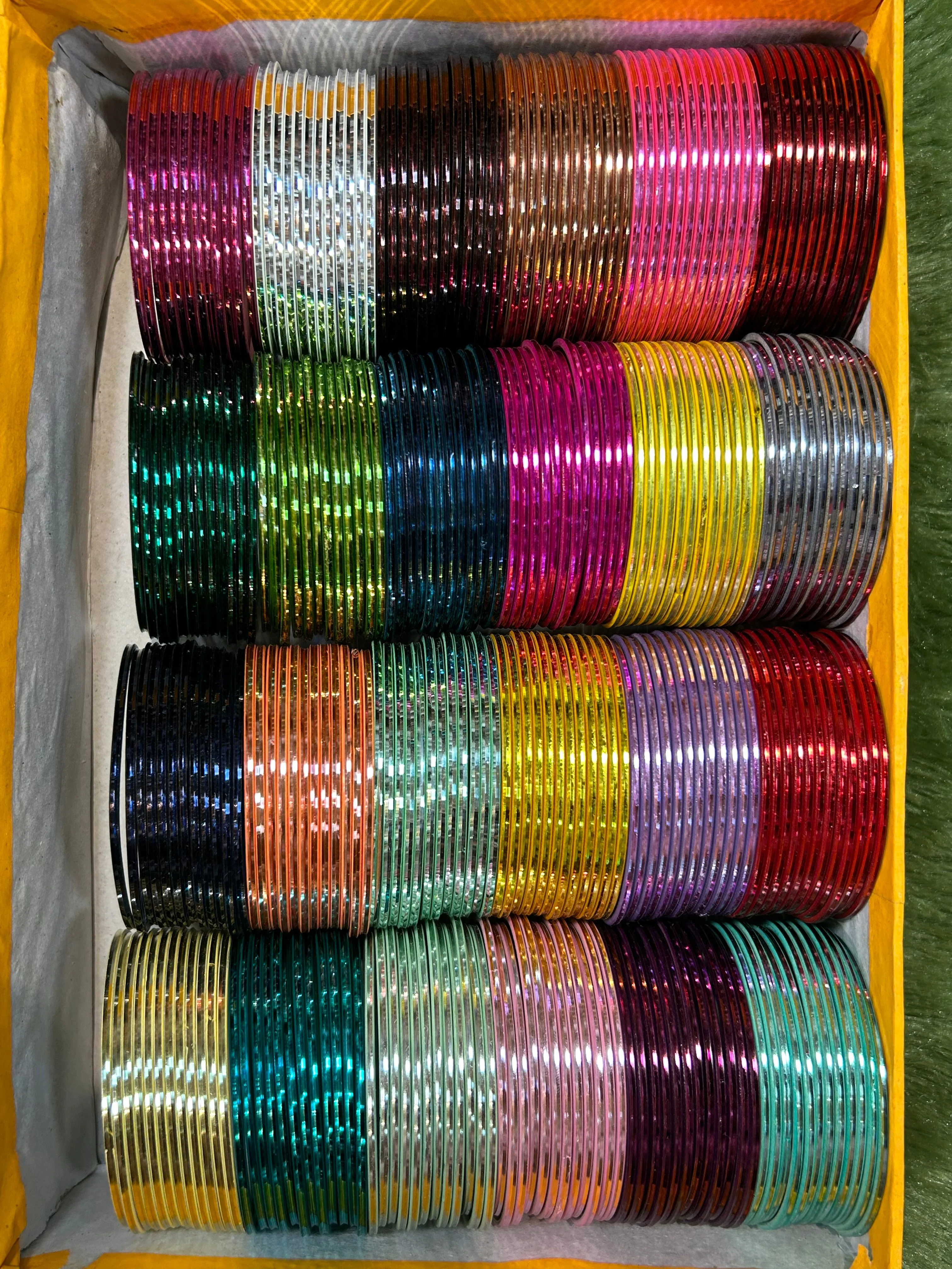 GLOSSY BANGLES - Image 4