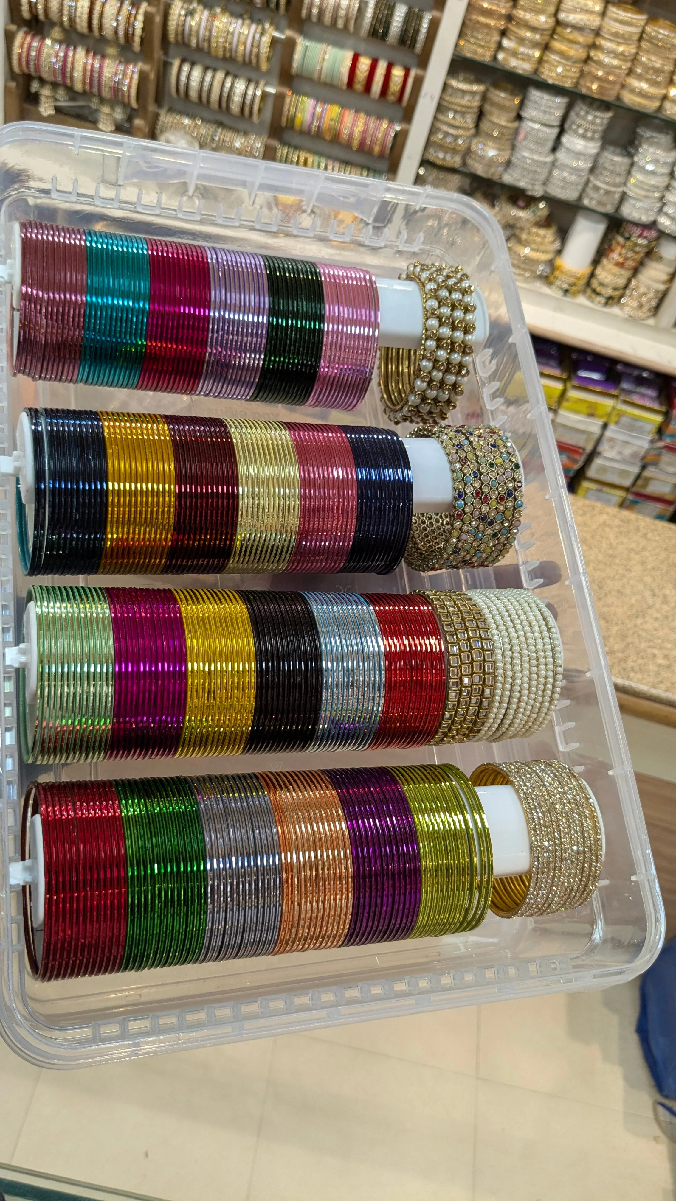 Glossy bangles with siders + organizer - Image 3