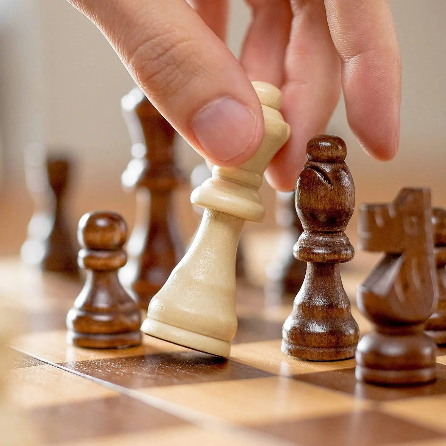 GoChess: Foldable Wooden Chess Board Set with Magnetic Pieces, Built-in Storage & Extra Queens (30 × 30 cm) - Image 5
