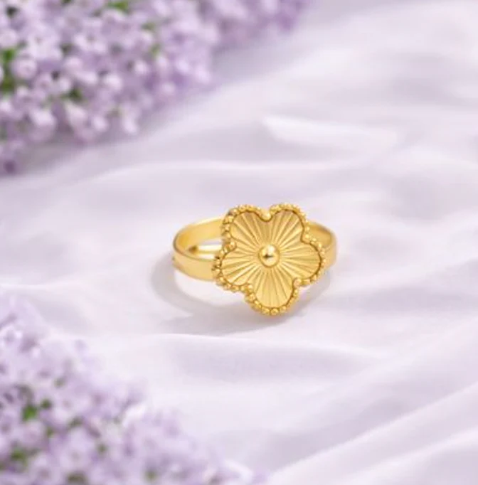 Gold Clover Adjustable Ring for Women – Elegant Floral Statement Ring - Image 3