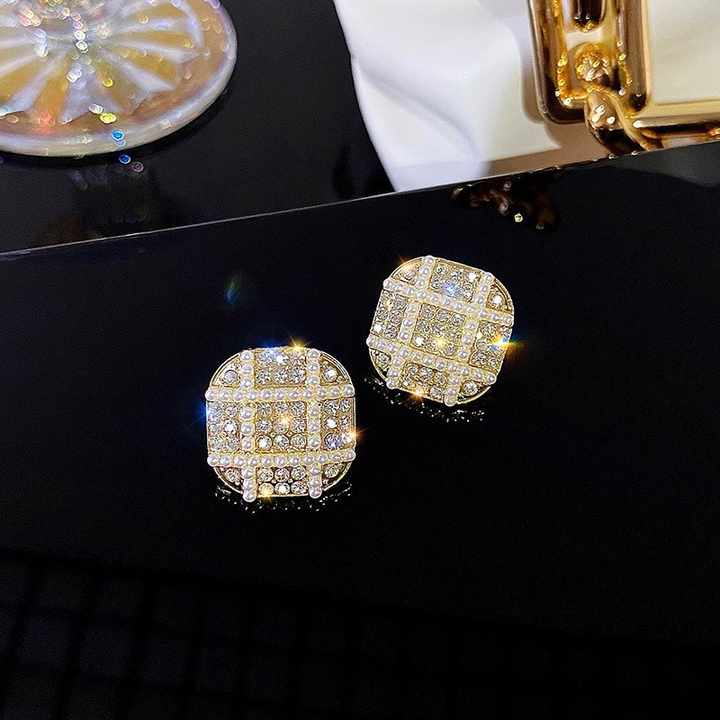 Gold Geometric Stud Earring - Image 4