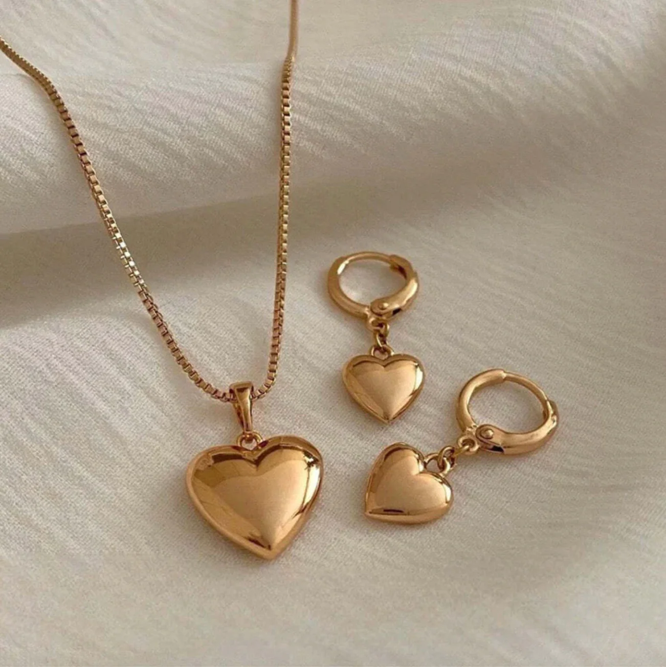 Gold-Plated Anti Tarnish Heart Themed Jewellery Set - Image 4