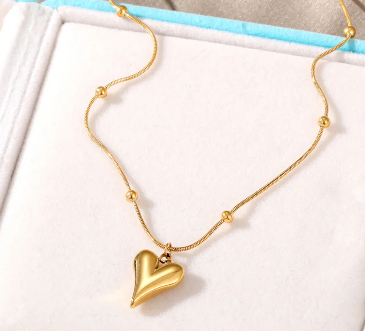 Gold-Plated Anti Tarnish Heart themed Stainless Steel Pendant - Image 4