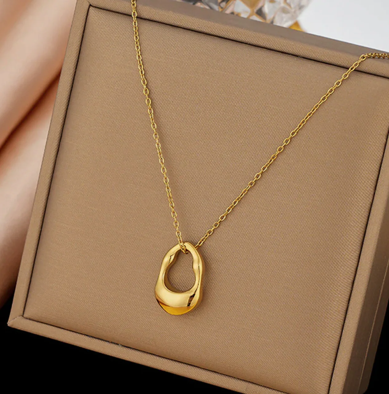 Gold Plated Anti Tarnish Stainless Steel Contemporary Pendant - Image 8