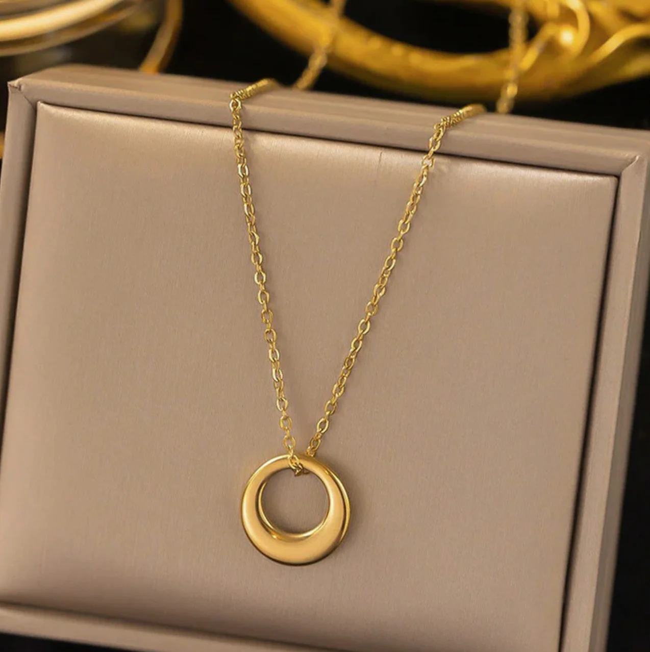 Gold Plated Stainless Steel Anti Tarnish Geometric Circle Pendant - Image 2