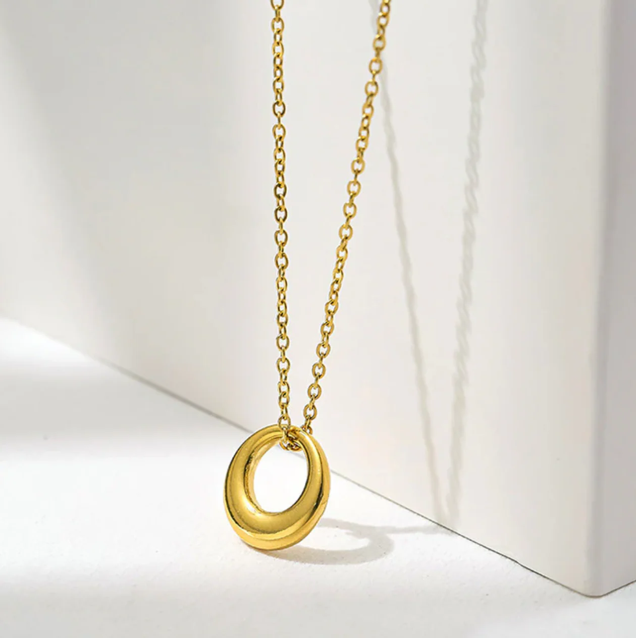Gold Plated Stainless Steel Anti Tarnish Geometric Circle Pendant - Image 3