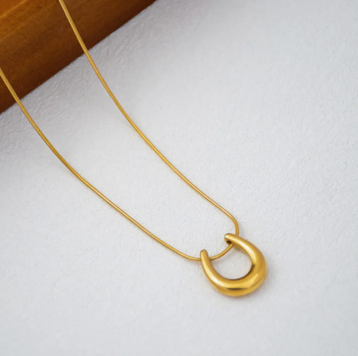 Gold-Plated Stainless Steel Anti Tarnish Geometric Shaped Pendant For Women - Image 4