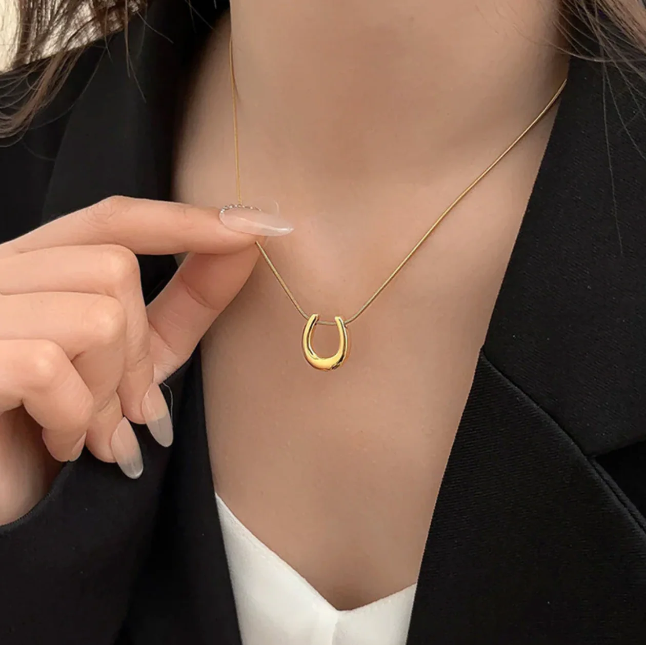 Gold-Plated Stainless Steel Anti Tarnish Geometric Shaped Pendant For Women - Image 7