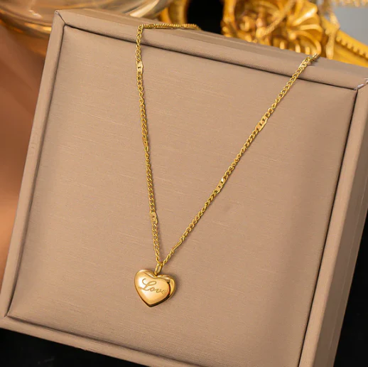 Gold Plated Stainless Steel Anti Tarnish Heart Themed Pendant For Women - Image 2