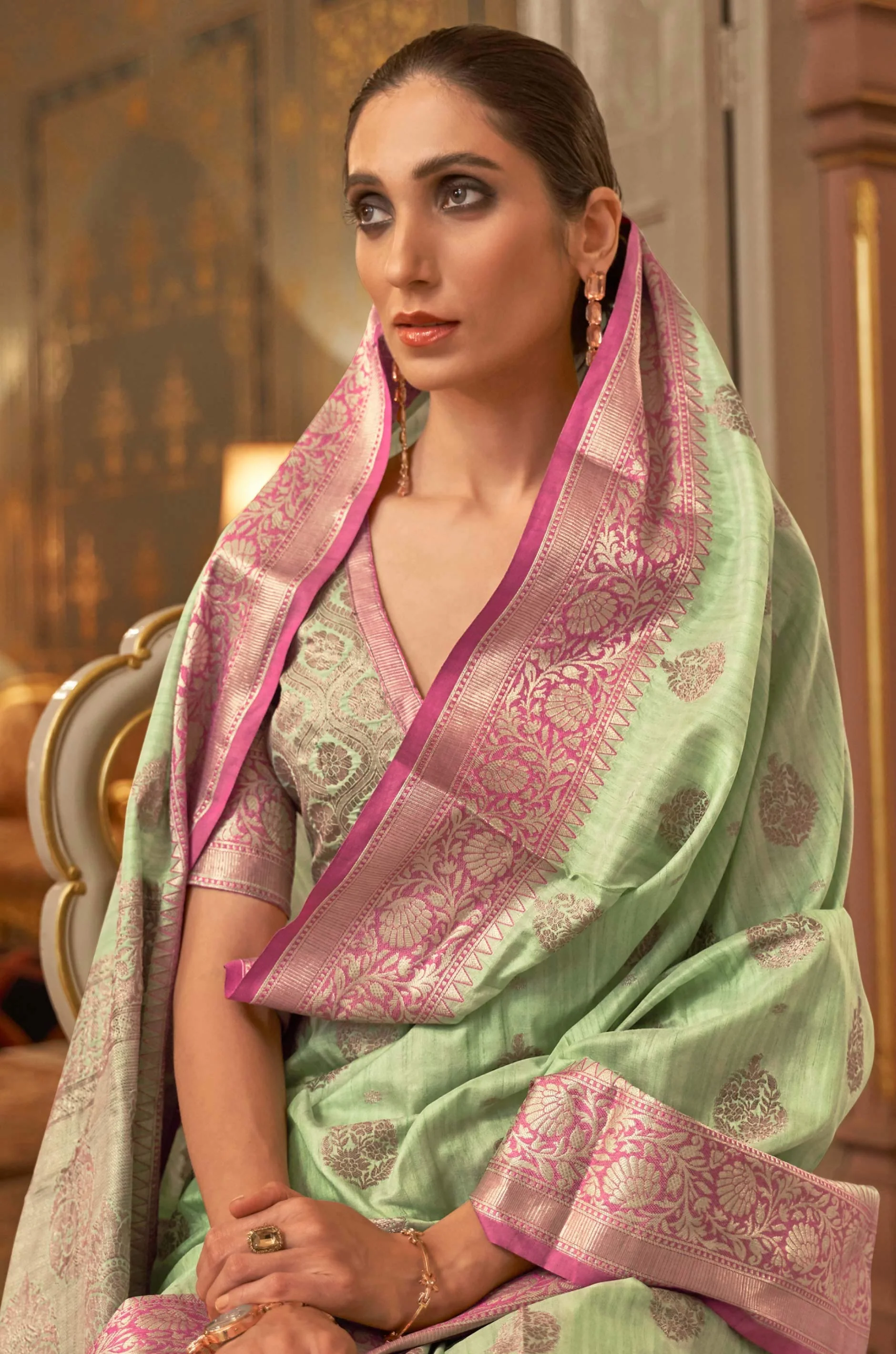 Green Woven Tussar Silk Saree - Image 5