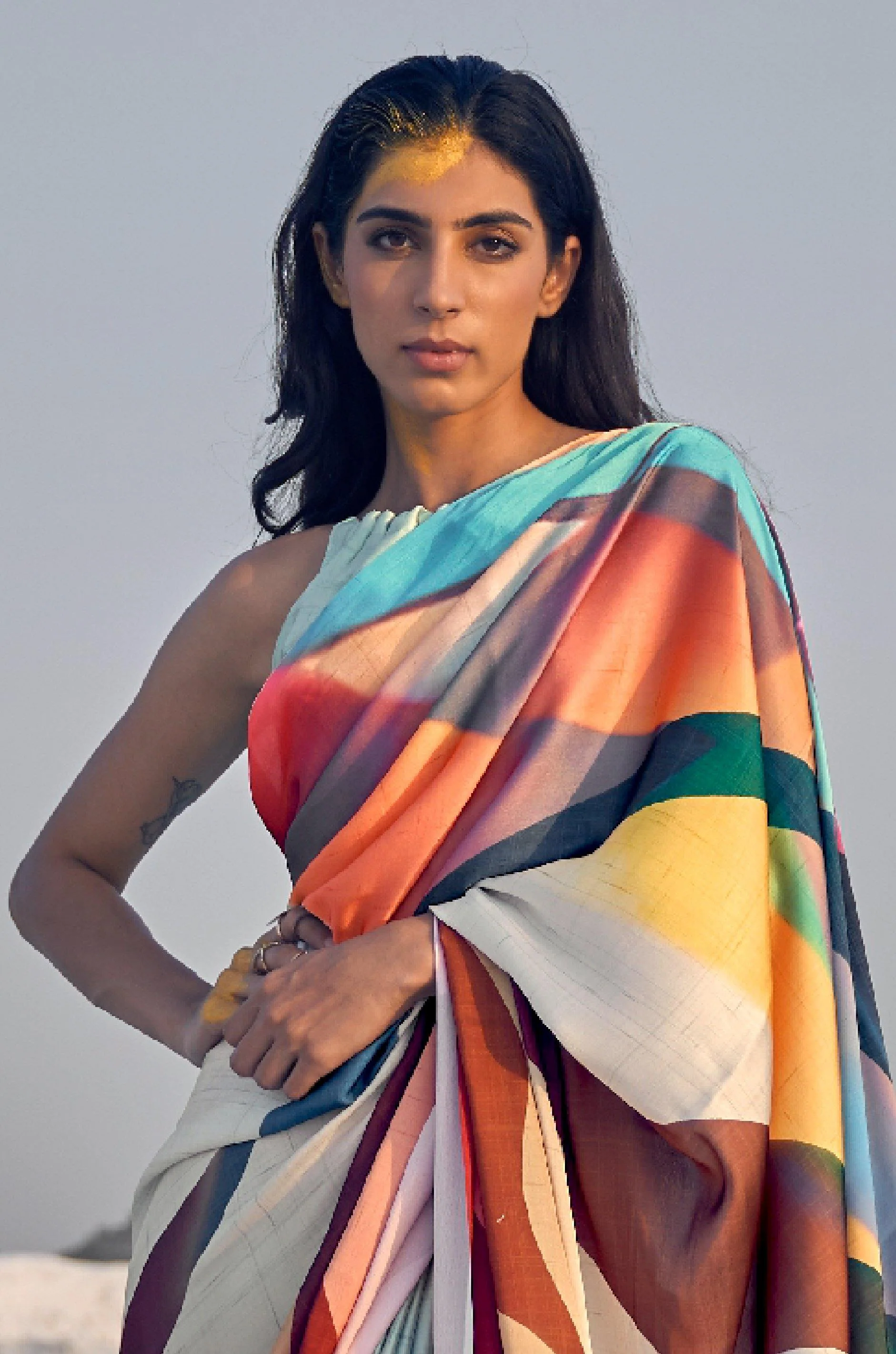 Grey Multicolour Digital Print Satin Silk Saree - Image 4