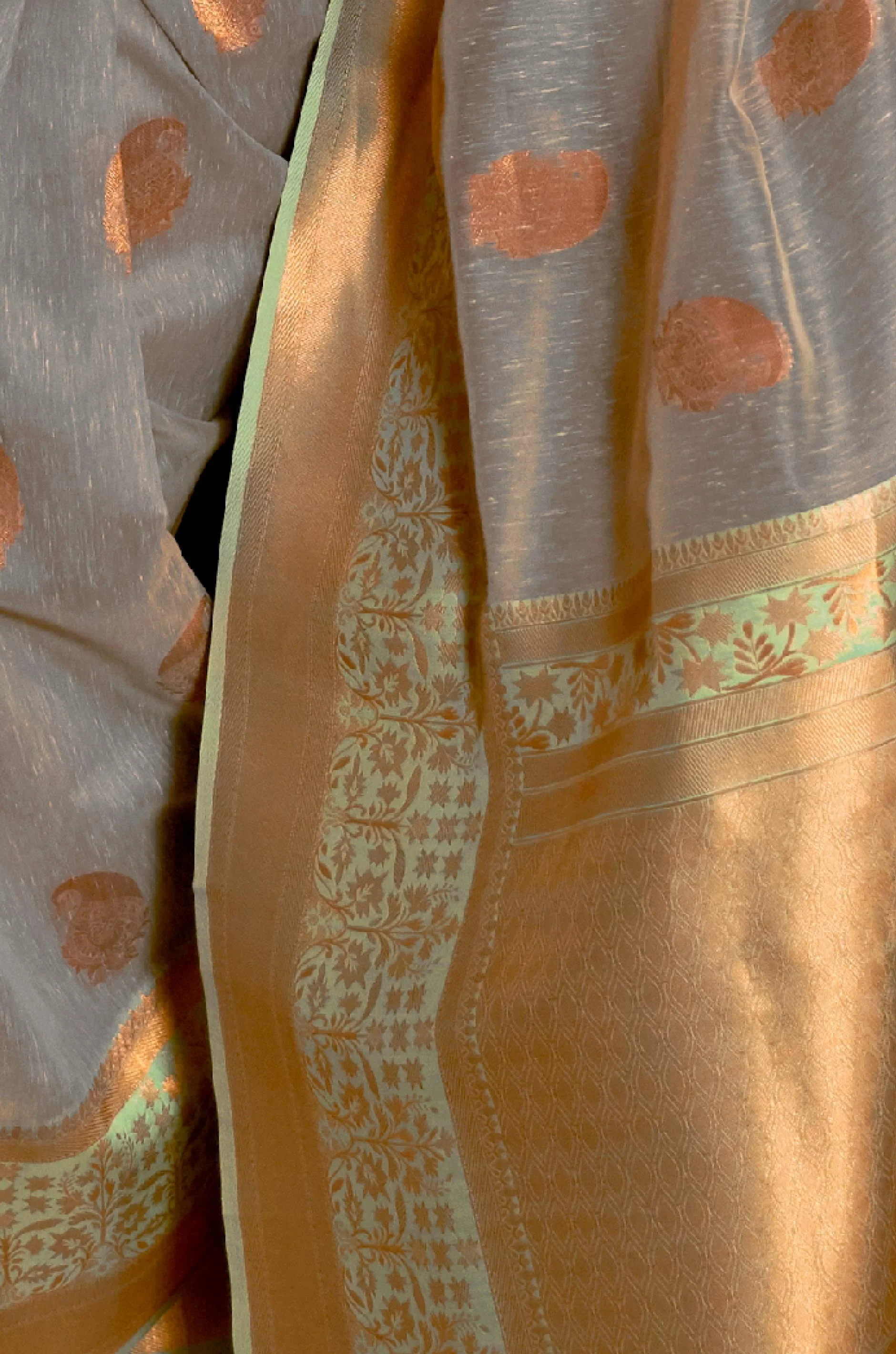 Grey Woven Linen Saree - Image 2