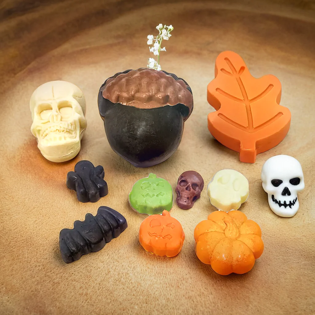 Halloween Chocolate With Milk Monster Faces 16 Pieces - Image 3