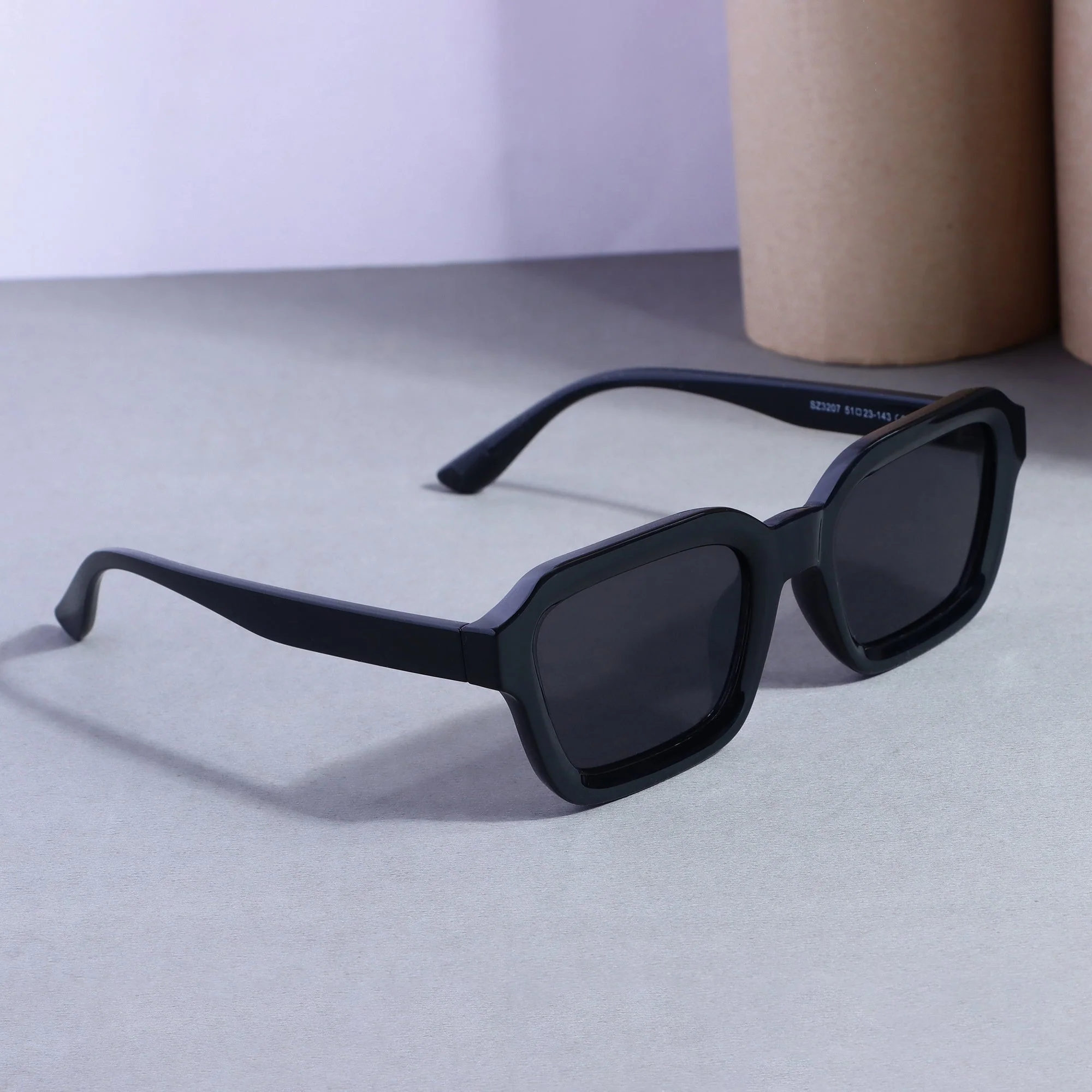 Hunter Full Black Square Sunglasses - Image 7