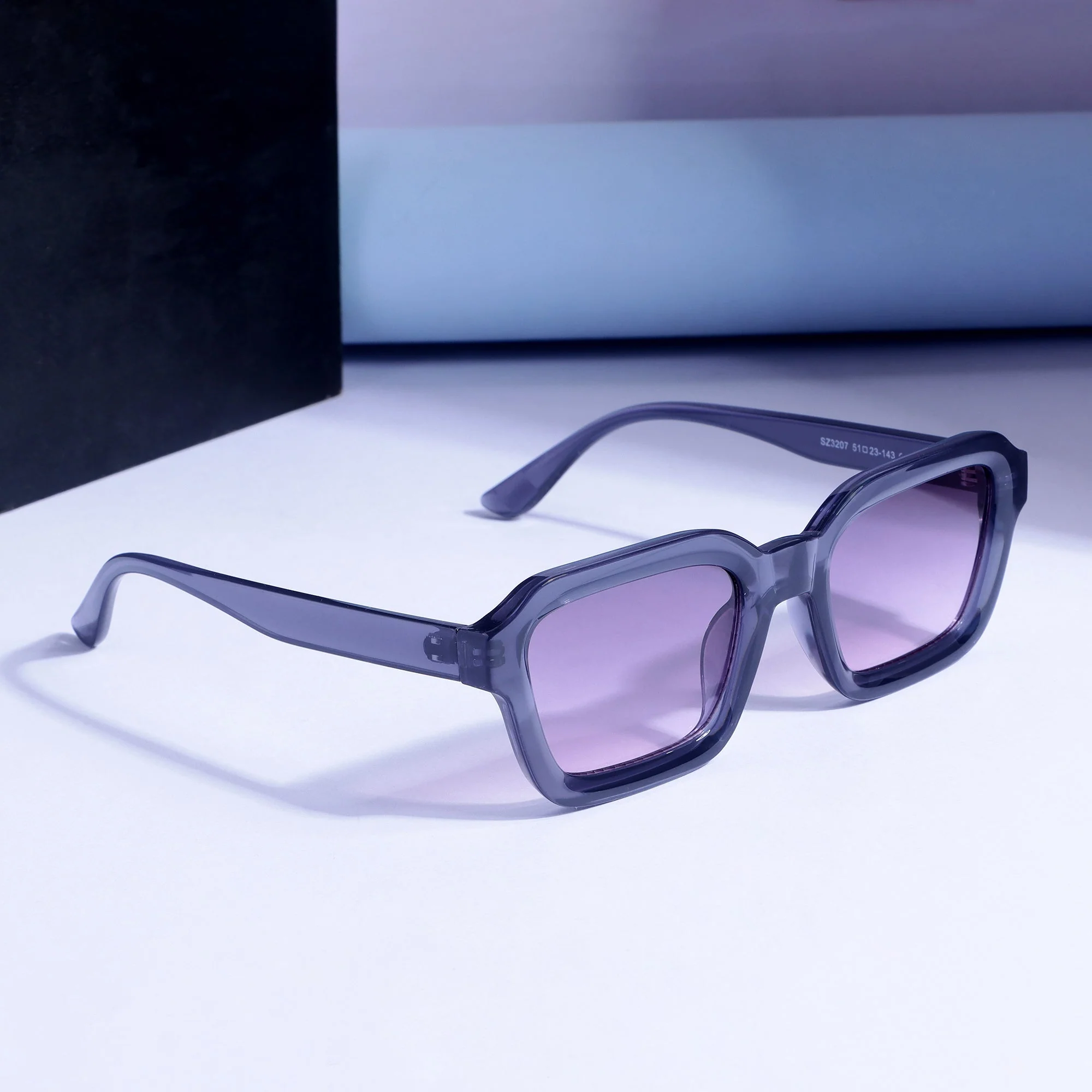 Hunter Grey Purple Gradient Square Sunglasses - Image 6