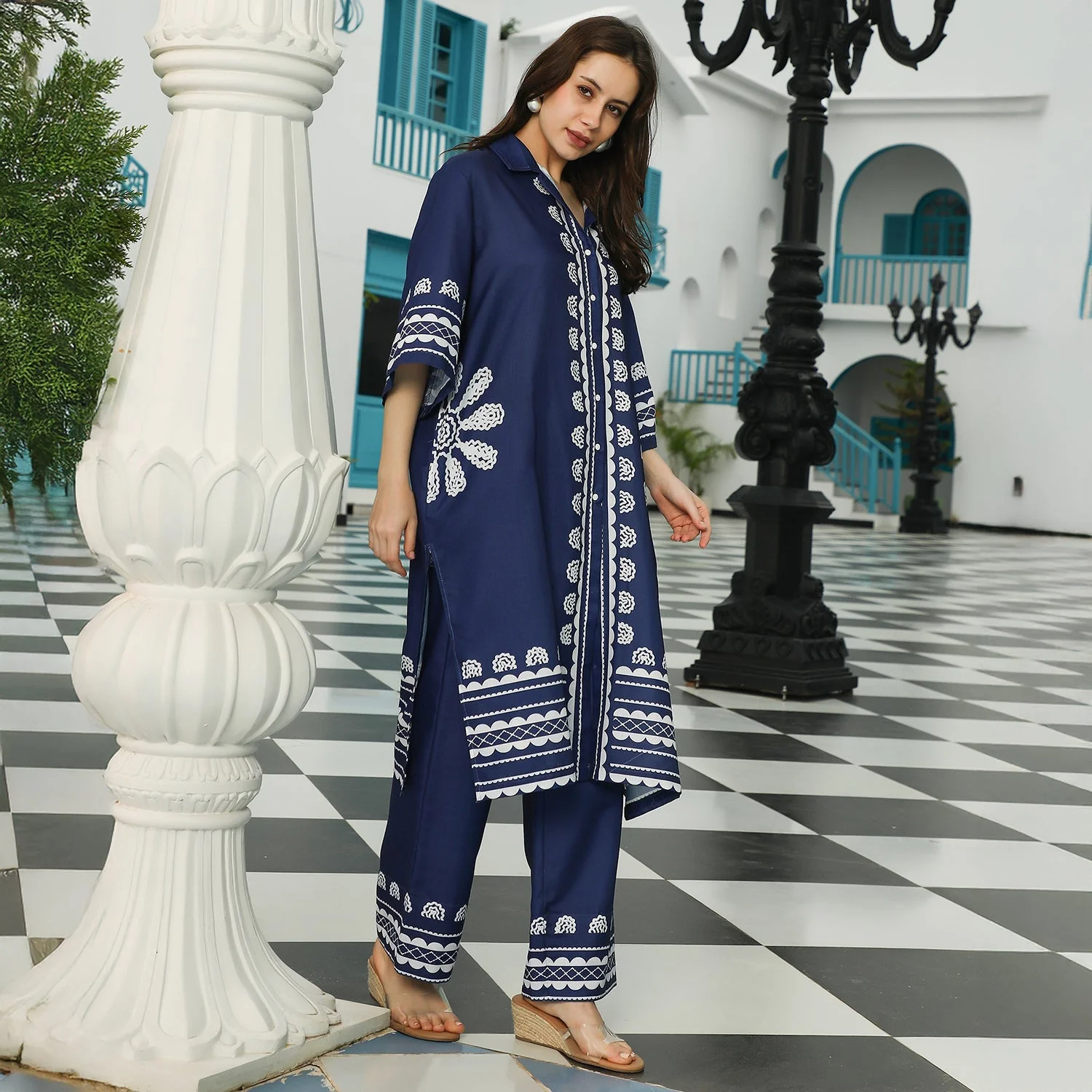 Indie Flora Lined-Imprint Kurta Set - Image 3