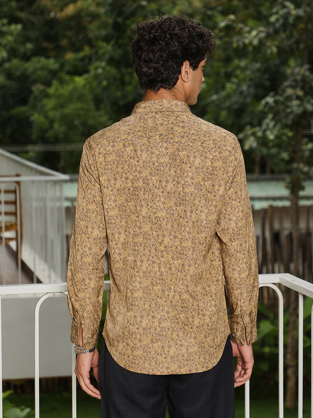 Indie Floral-Motif Imprint Shirt - Image 4