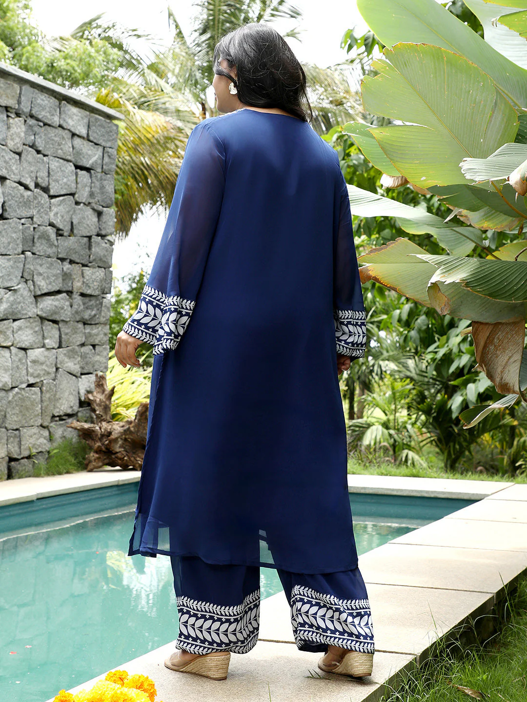 Indie Leaf-Lined Imprint Kurta Set - Image 4