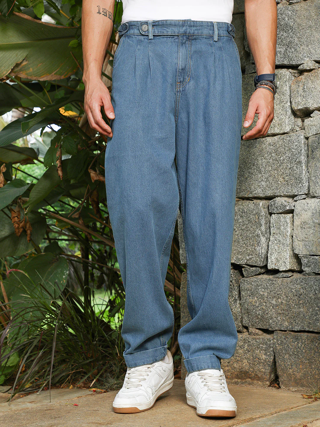 Indigo Blue Mid-Wash Pleated Denim Jeans - Image 2