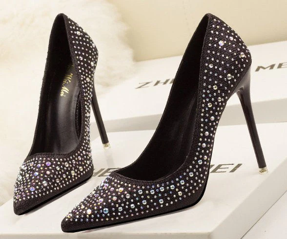 Isla Embellished Pumps - Image 3