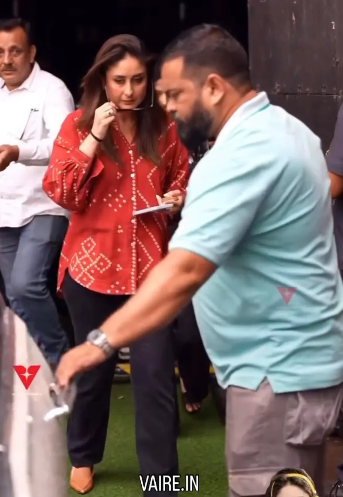 KAREENA KAPOOR BANDHANI SHIRT - Image 6