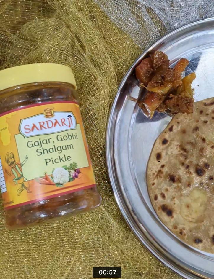 Khata Meetha Gazar Ghobi Shalgum Sweet Pickle - Image 9