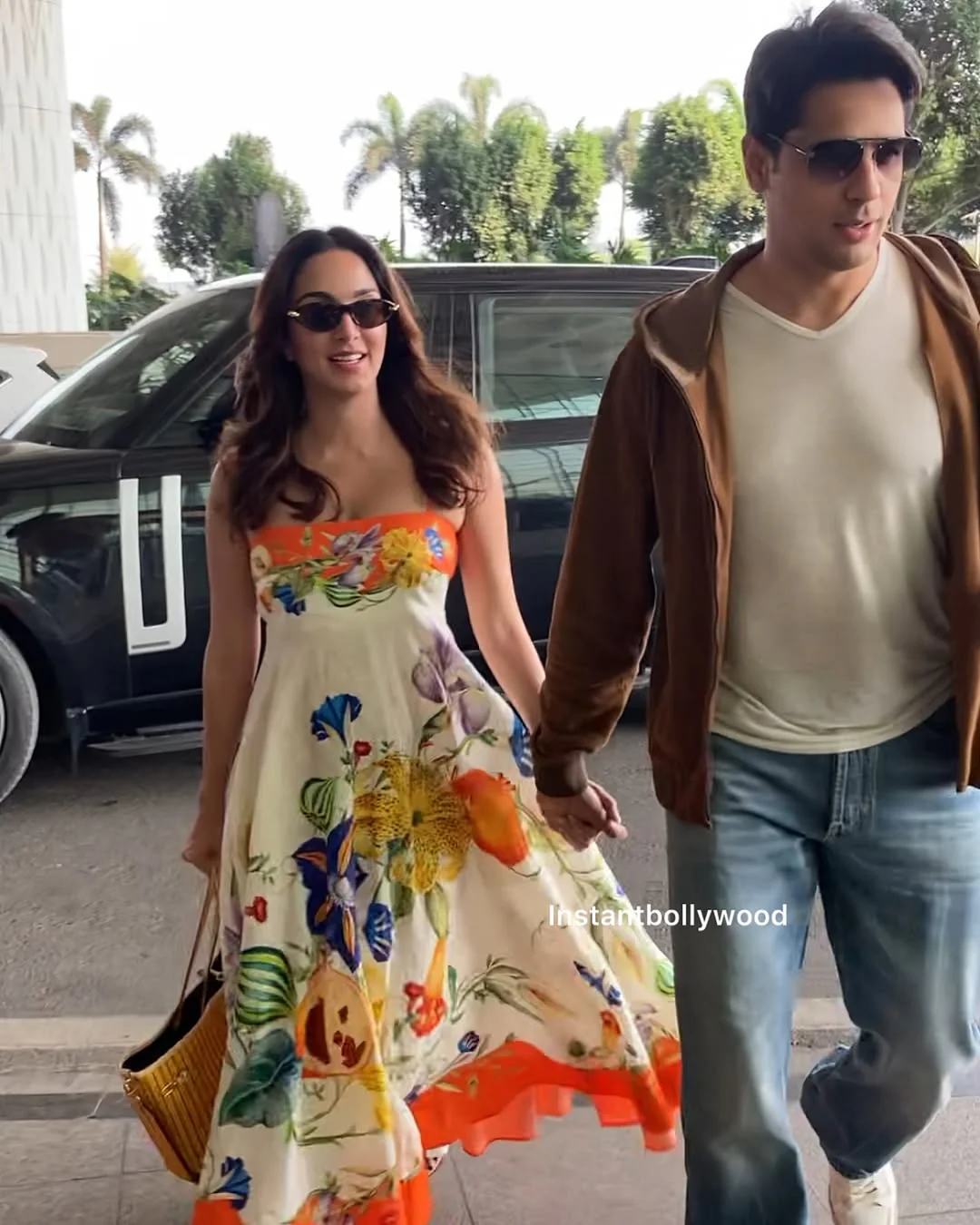 KIARA ADVANI SILHOUTTE DRESS