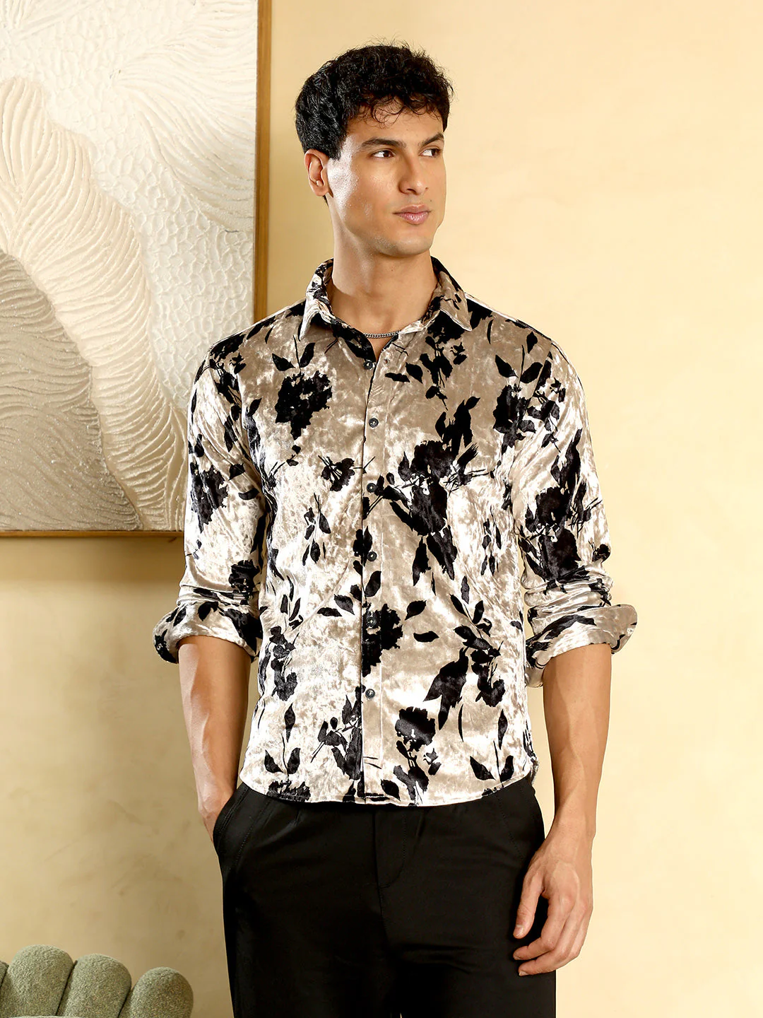 Known Contrast-Botanical Imprint Velvet Shirt - Image 3