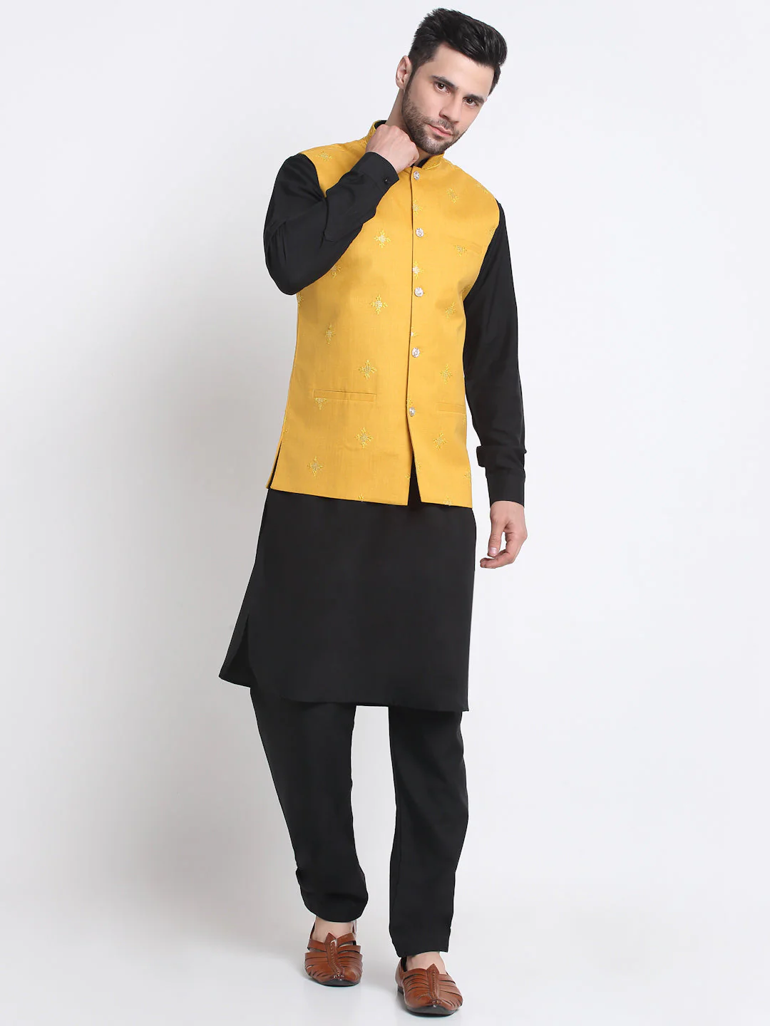 KRAFT INDIA Men Cotton Black Pathani Kurta & Salwar With Embroided Sequenced Nehru Jacket - Image 140