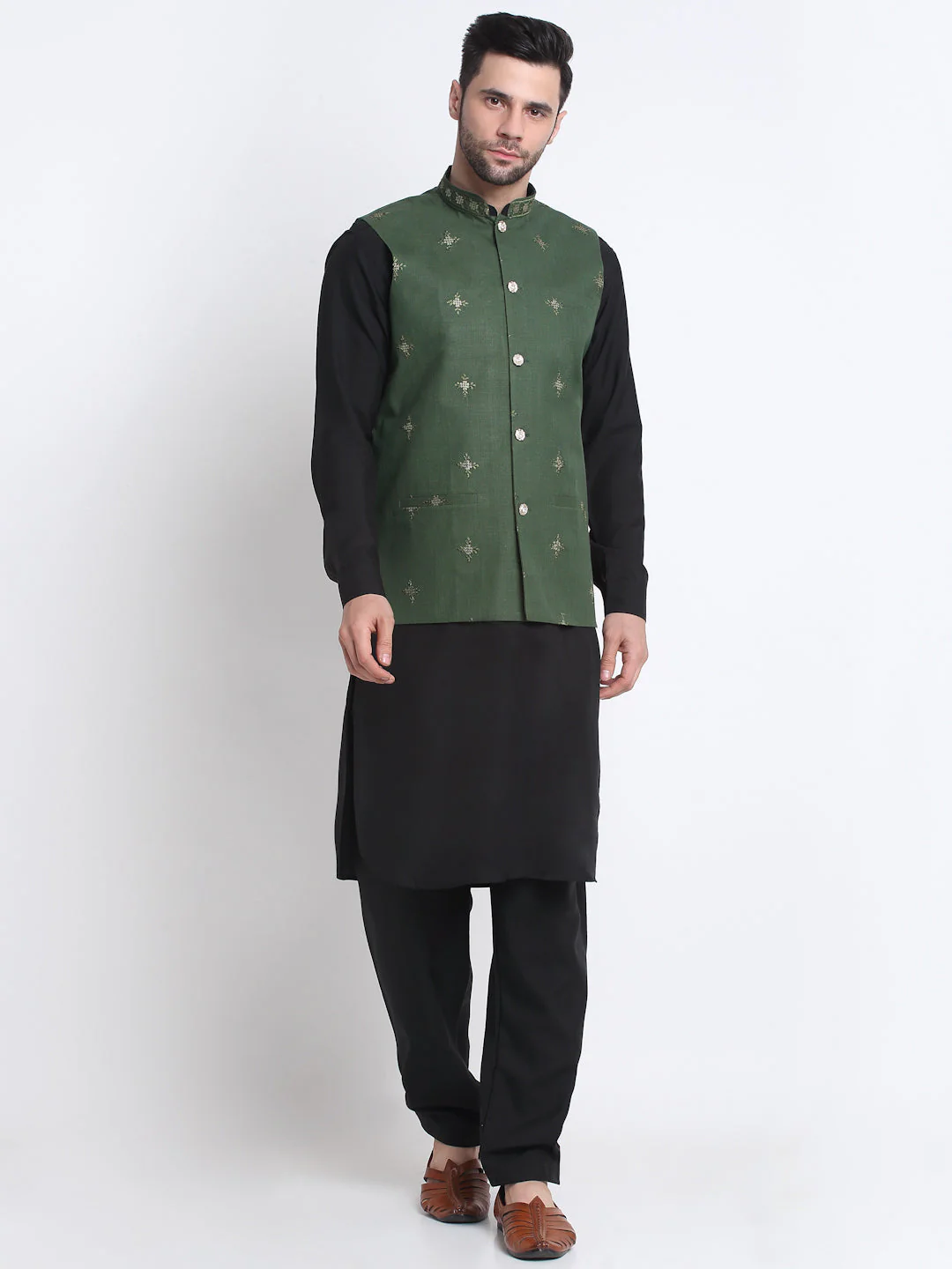 KRAFT INDIA Men Cotton Black Pathani Kurta & Salwar With Embroided Sequenced Nehru Jacket - Image 218
