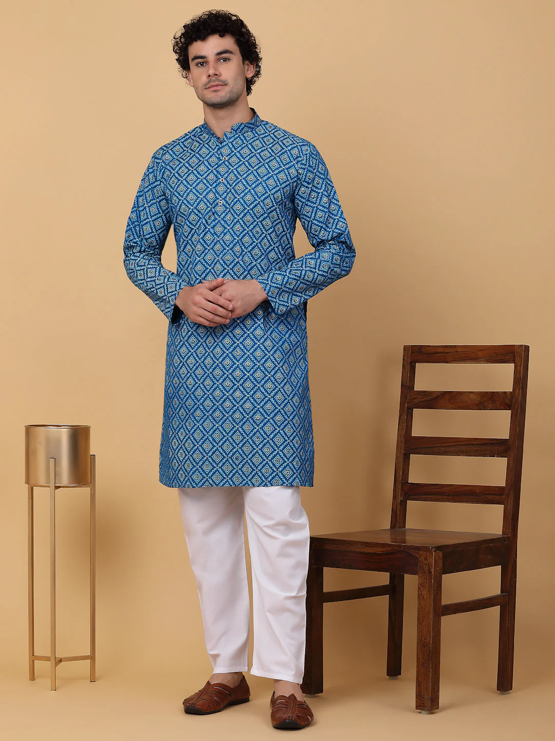KRAFT INDIA Men Cotton Floral Gold Print Ethnic motif Knee Length Kurta With White Elastic Waistband Pyjama Set - Image 19