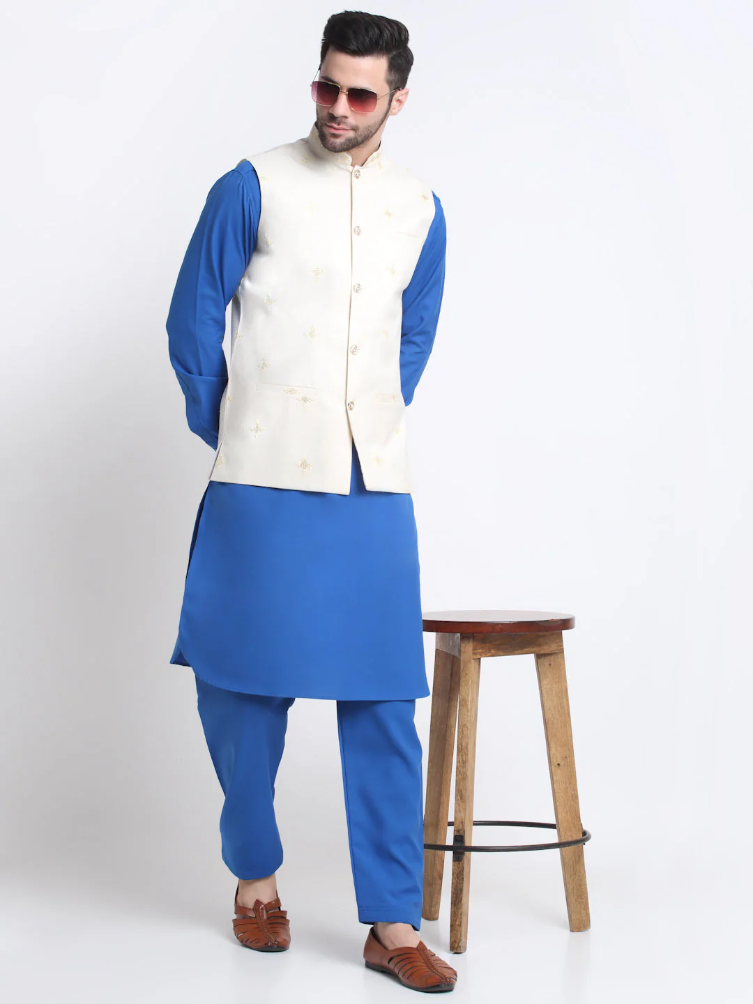 KRAFT INDIA Men Cotton Royal Blue Pathani Kurta & Salwar With Embroided Sequenced Nehru Jacket - Image 32