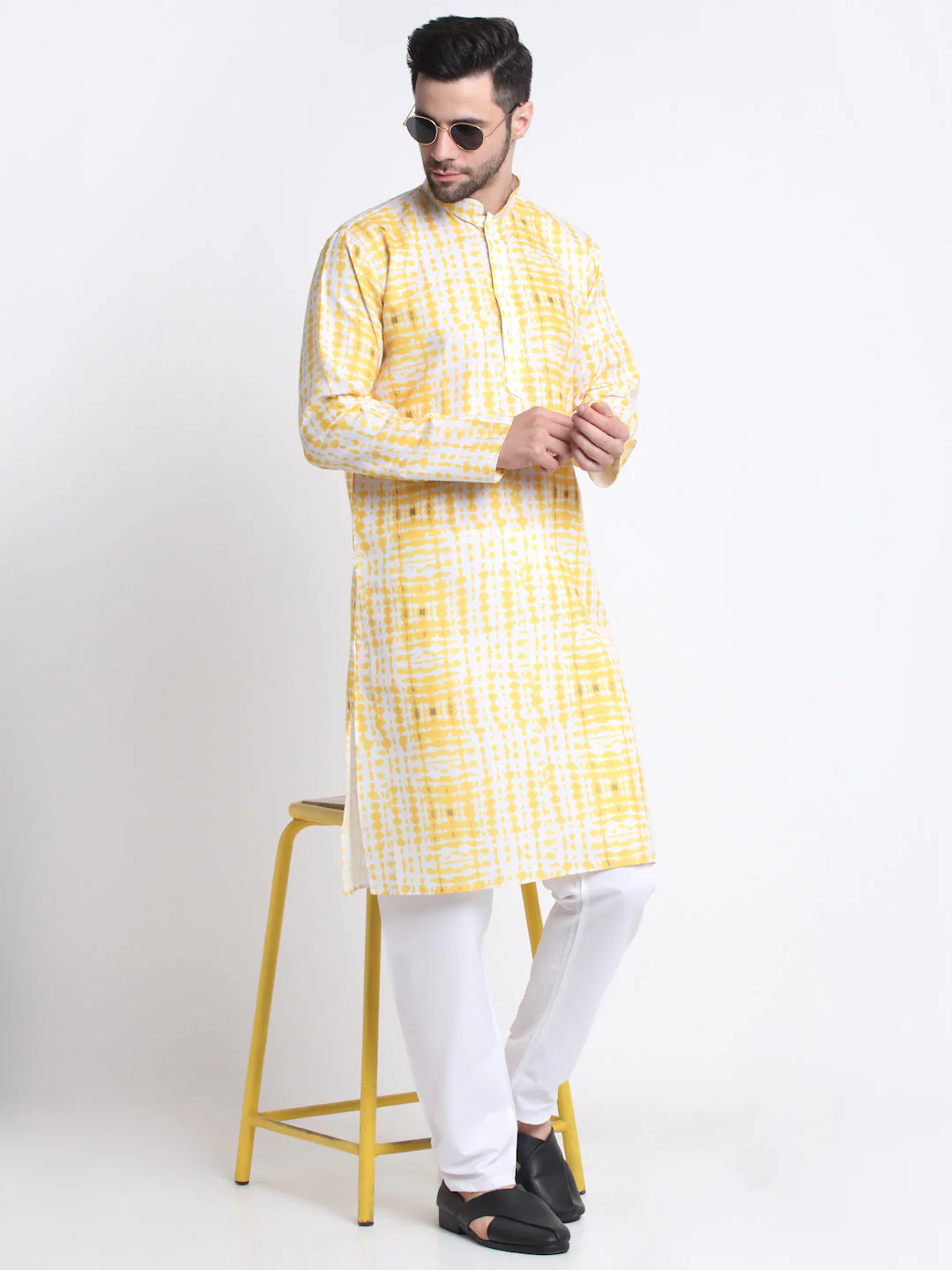 Kraft India Men Cotton Tie-Dye Print Kurta and Pyjama Set - Image 19
