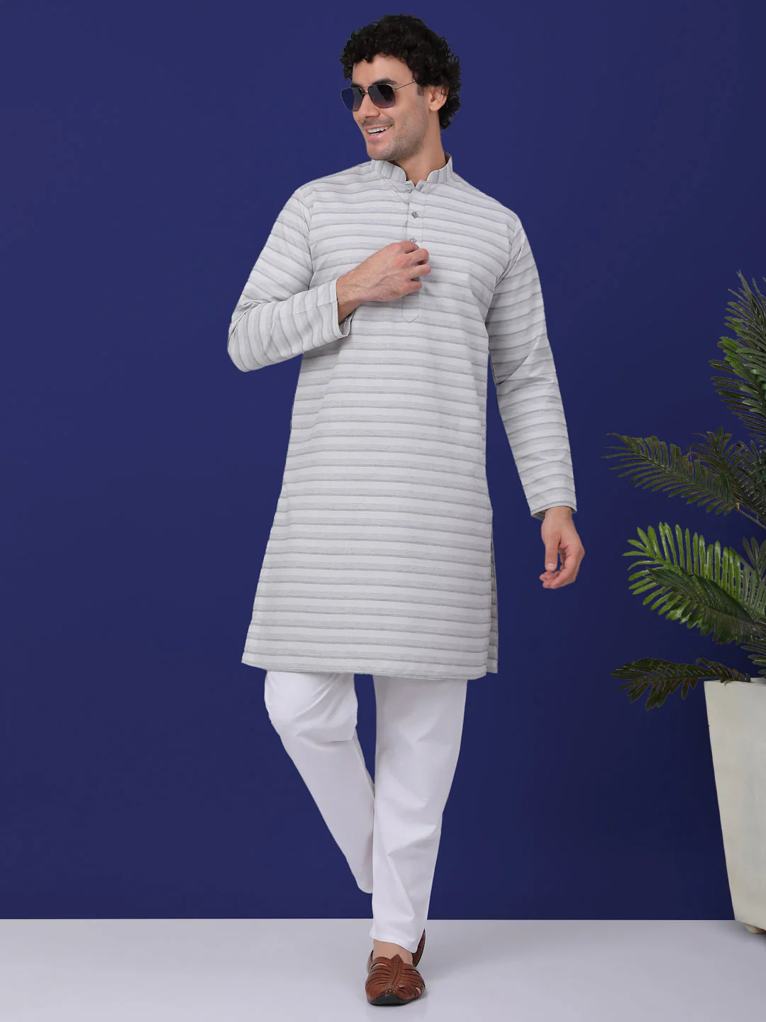 KRAFT INDIA Men Pure Cotton Striped Knee Length Kurta Only - Image 10