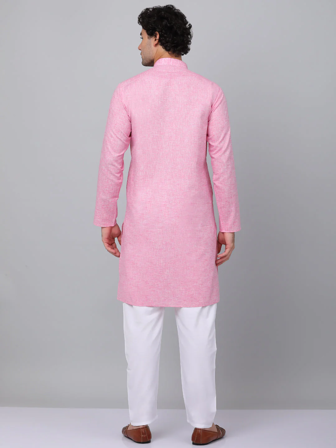 KRAFT INDIA Men Solid Linen Knee Length Kurta With White Elastic Waistband Pyjama Set - Image 14