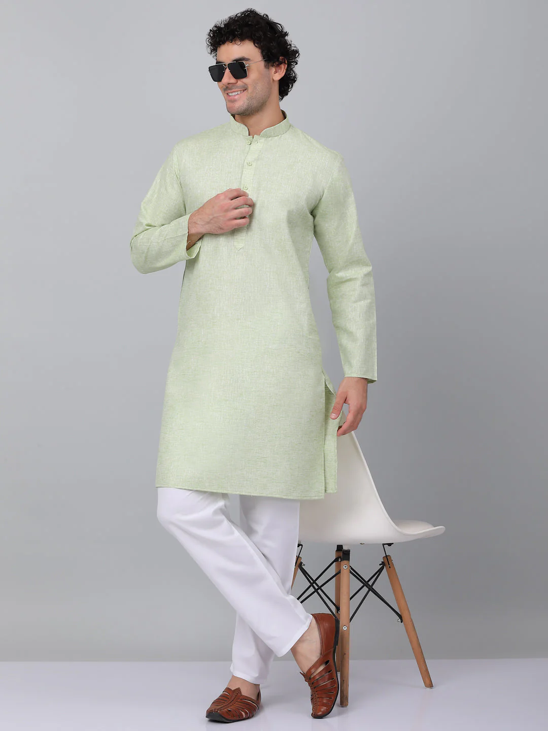 KRAFT INDIA Men Solid Linen Knee Length Kurta With White Elastic Waistband Pyjama Set - Image 17