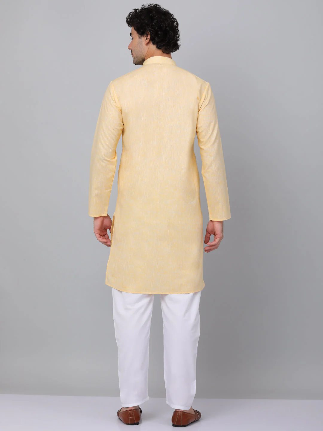 KRAFT INDIA Men Solid Linen Knee Length Kurta With White Elastic Waistband Pyjama Set - Image 26