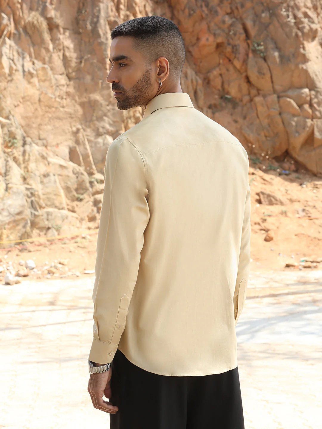 KRAFT INDIA Men Twill Cotton Solid Button-Down Collar Casual Shirt - Image 2