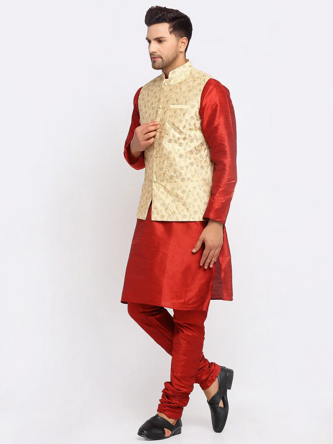 KRAFT INDIA Mens Maroon Kurta and churidar with embroided Zari Nehru jacket - Image 17