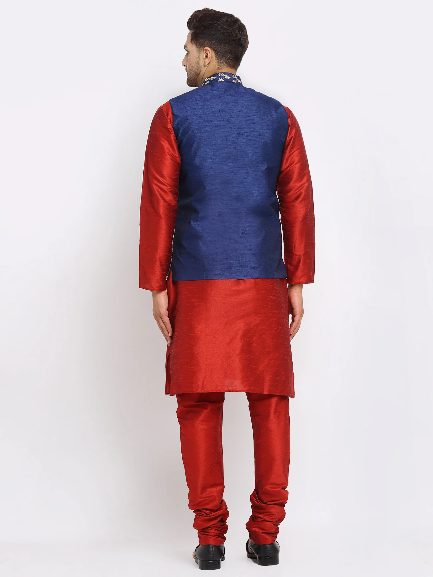 KRAFT INDIA Mens Maroon Kurta and churidar with embroided Zari Nehru jacket - Image 9