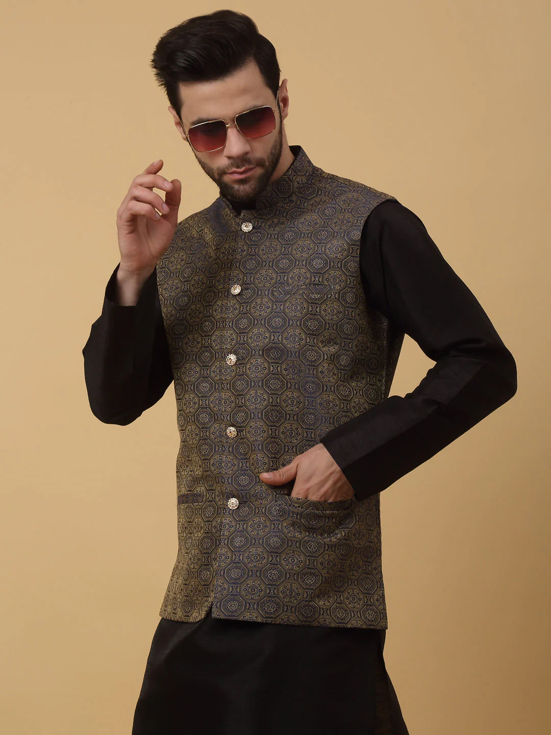 KRAFT INDIA Men's Silk Blend Black Kurta, Churidar with Jacquard Bandhani Silk Blend Nehru Jacket Set - Image 4