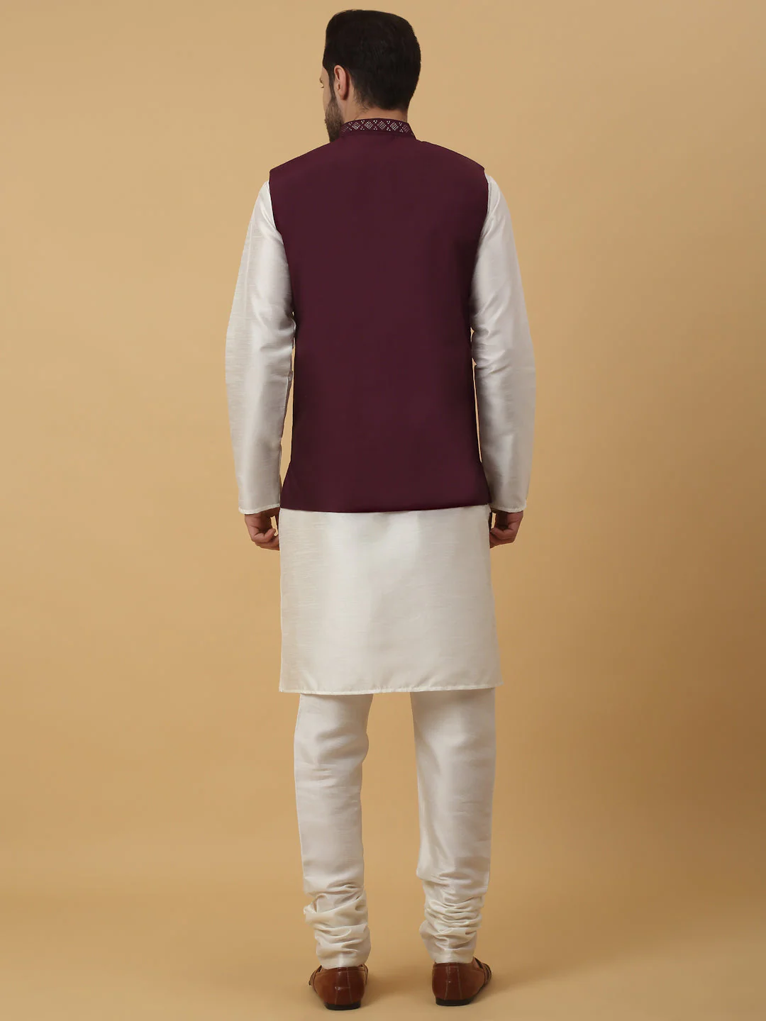 KRAFT INDIA Men's Silk Blend Cream Kurta, Churidar with Cotton Silk Embroided Sequenced Nehru Jacket Set - Image 22