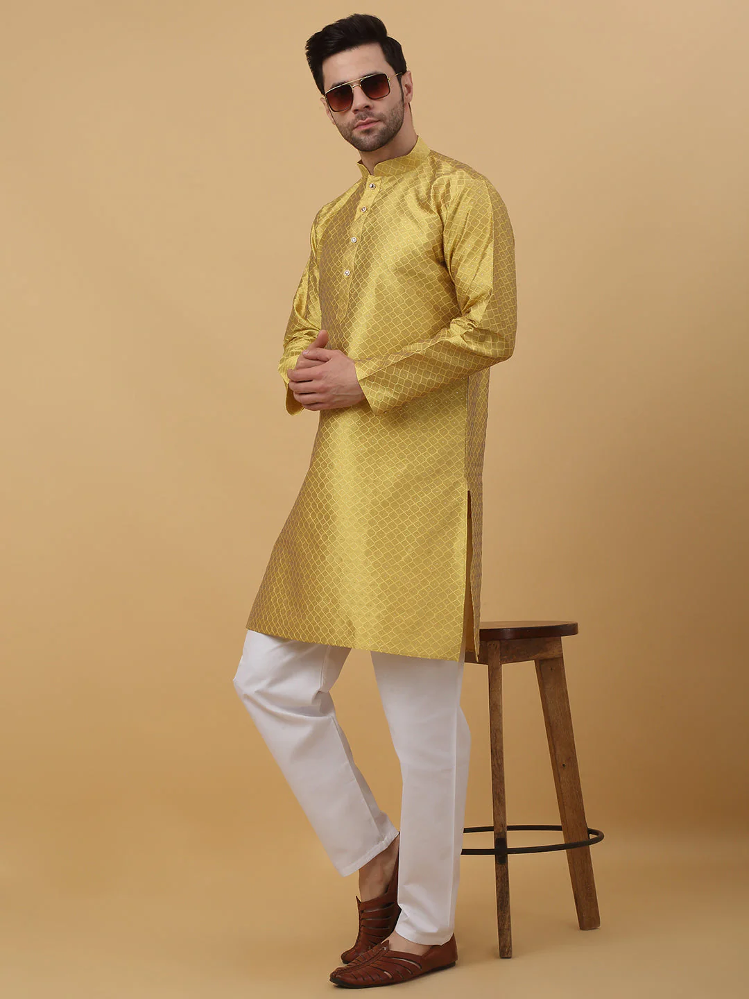 KRAFT INDIA Men's Silk Blend Geometric Jacquard Kurta With White Elastic Waistband Pyjama Set - Image 22