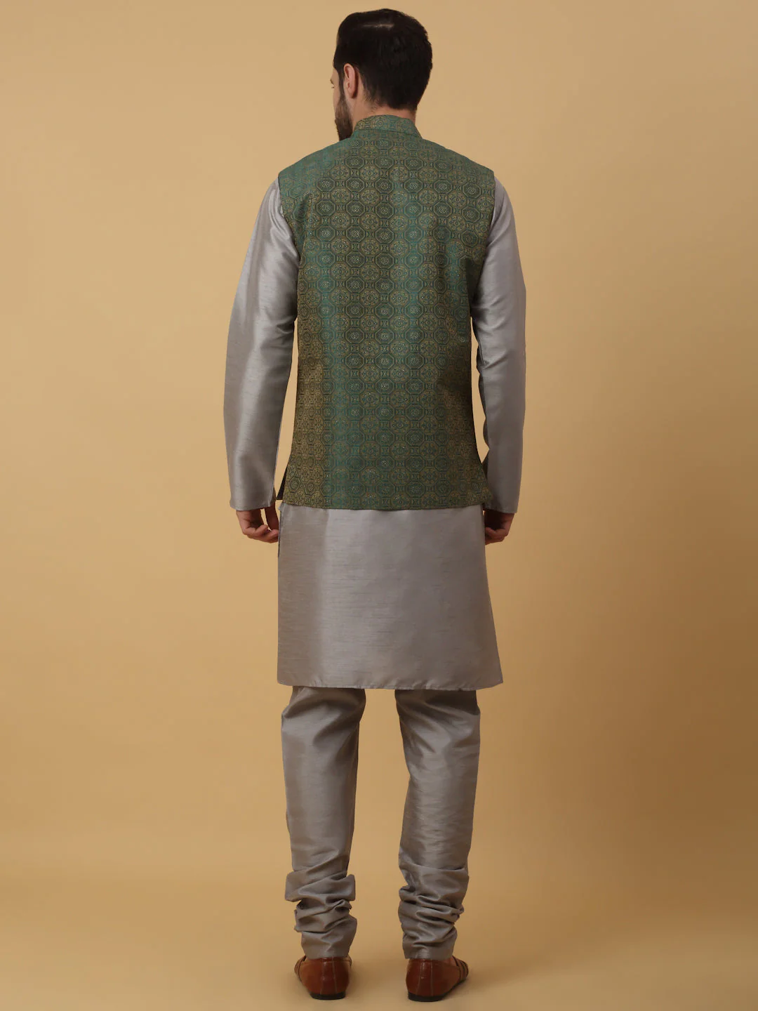 KRAFT INDIA Men's Silk Blend Grey Kurta, Churidar with Jacquard Bandhani Silk Blend Nehru Jacket Set - Image 7